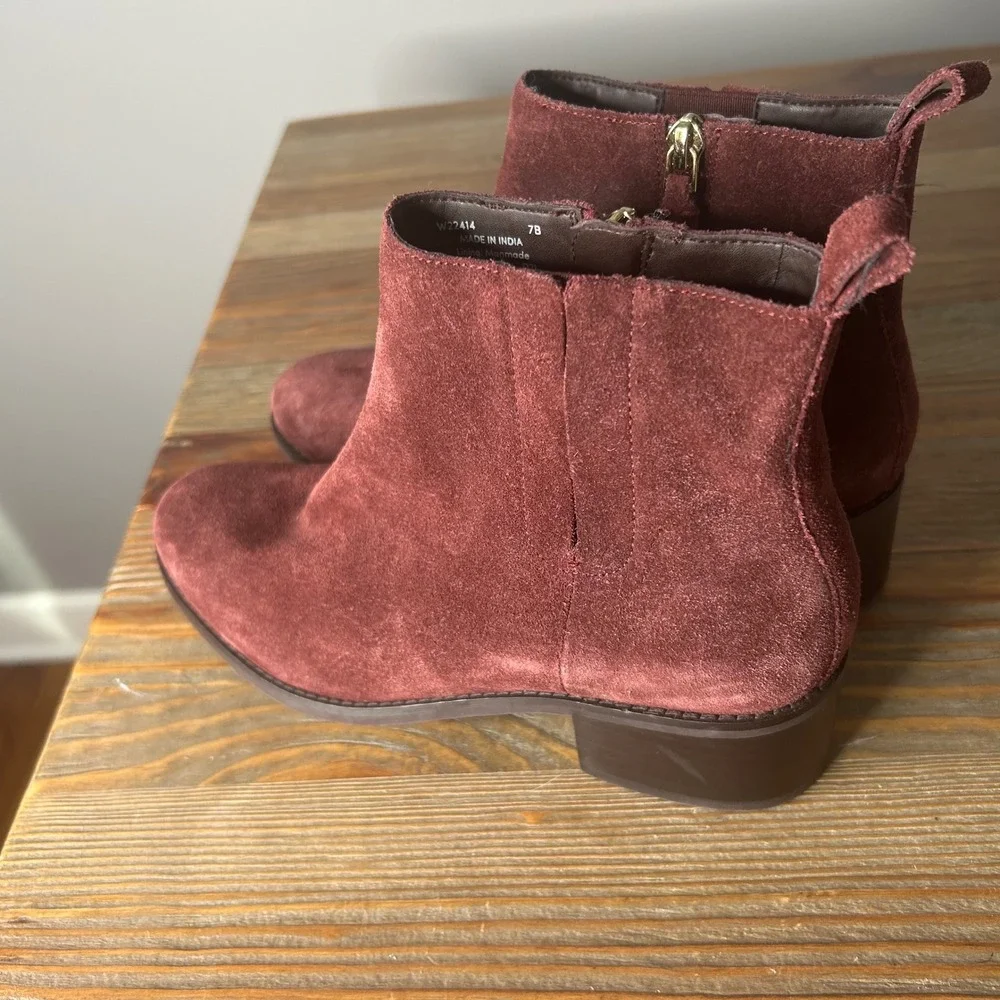 Cole Haan Burgundy Suede Ankle Boots‎ Side Zip Block Heel Women Size 7B